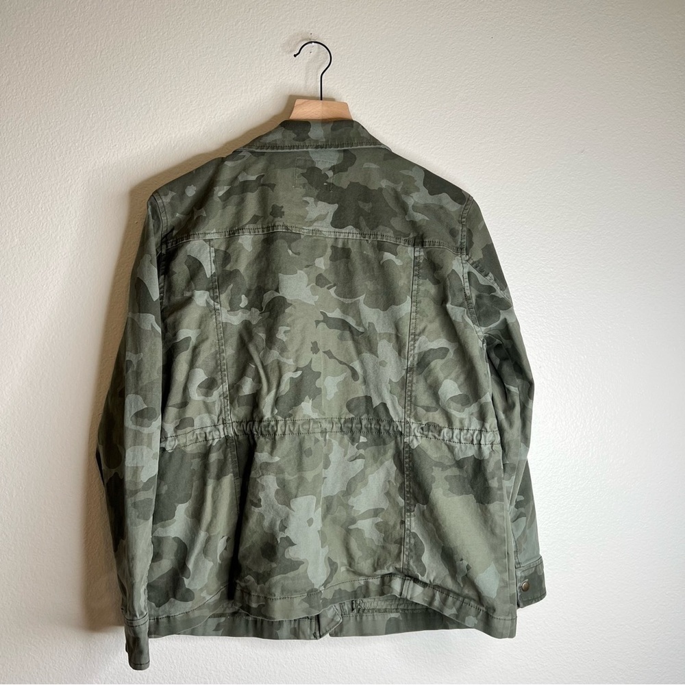 Old Navy Oversized Camo Shacket Medium - Picture 2 of 4